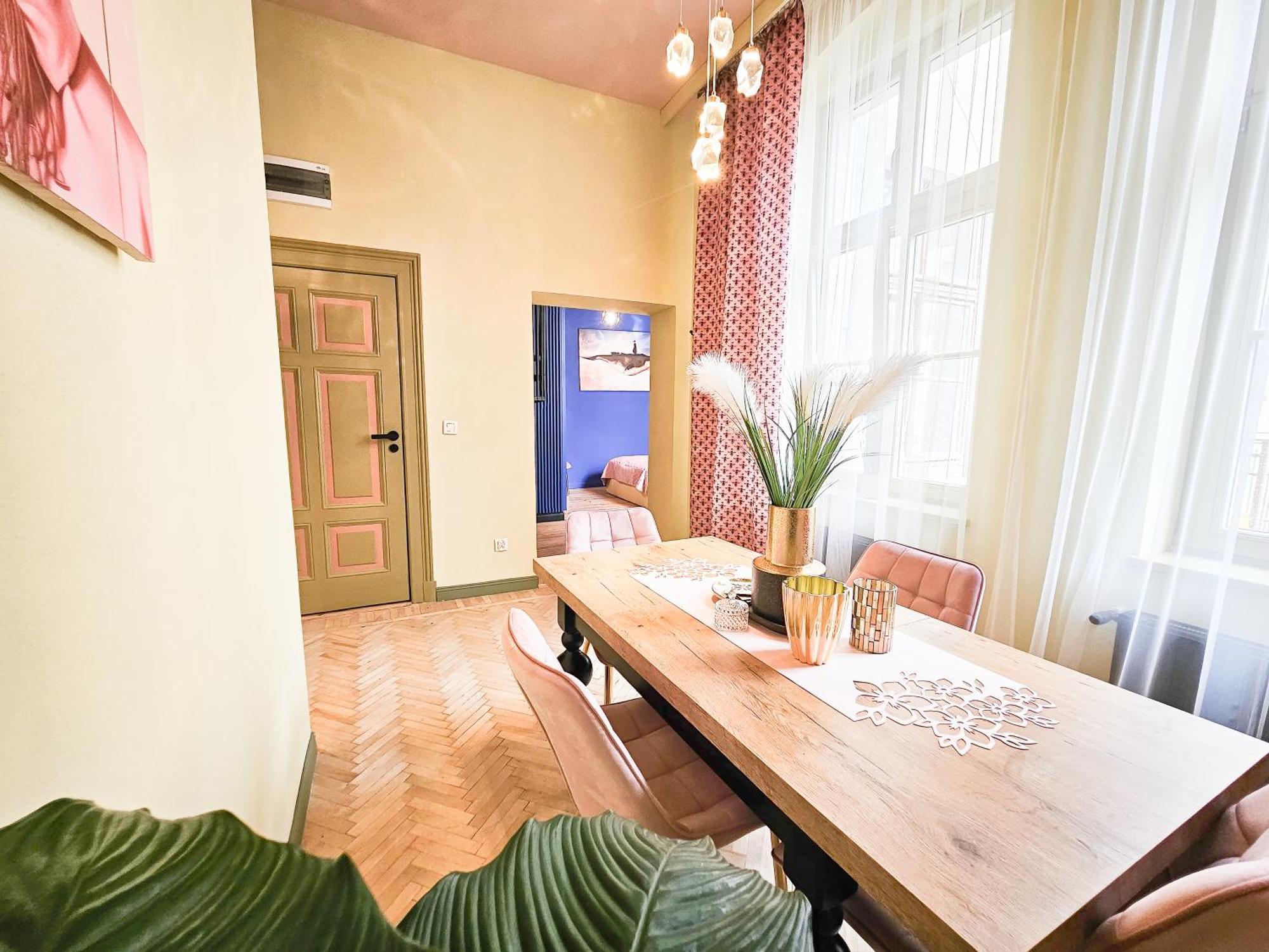 Butik Apartamenty Old Town Torun - Parking Exteriér fotografie